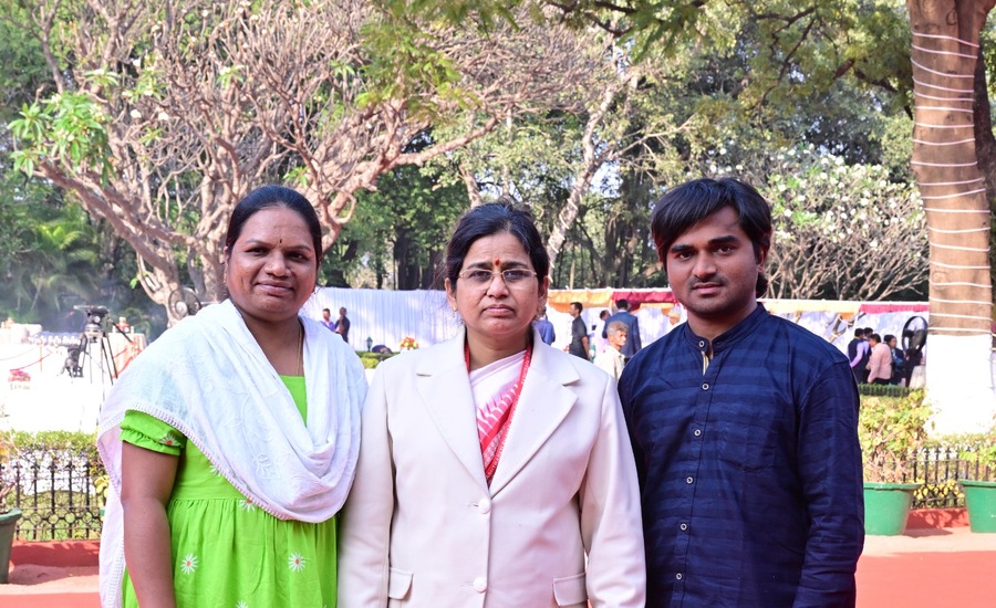 At the Rashtrapati Bhavan Grounds